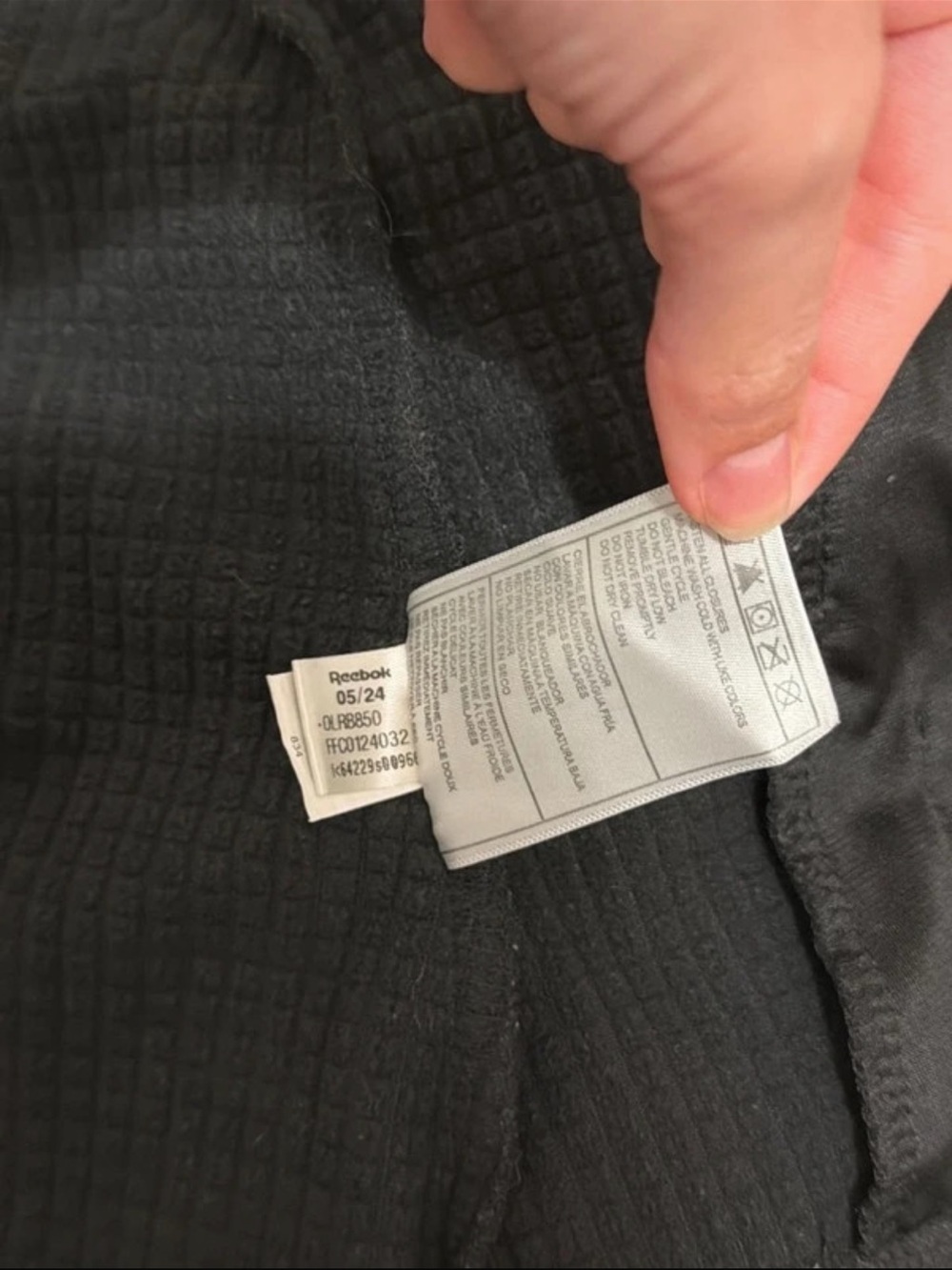 Women’s Black Reebok Jacket - Picture 7 of 7